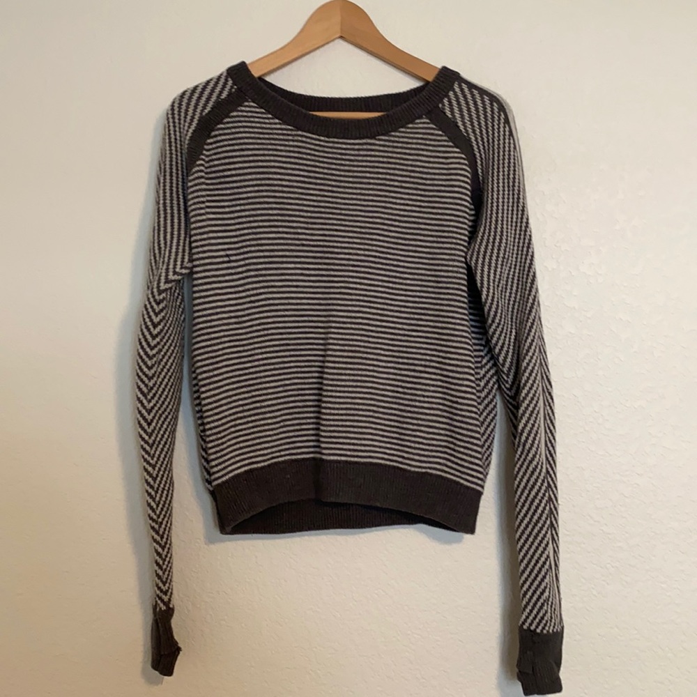 [Lululemon] Devi Crew - image 5